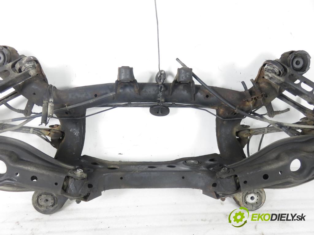 BMW 3 (E90) SEDAN 2005 95,00 318 i 129 - N46 B20 B 1995,00 ZADNÍ: