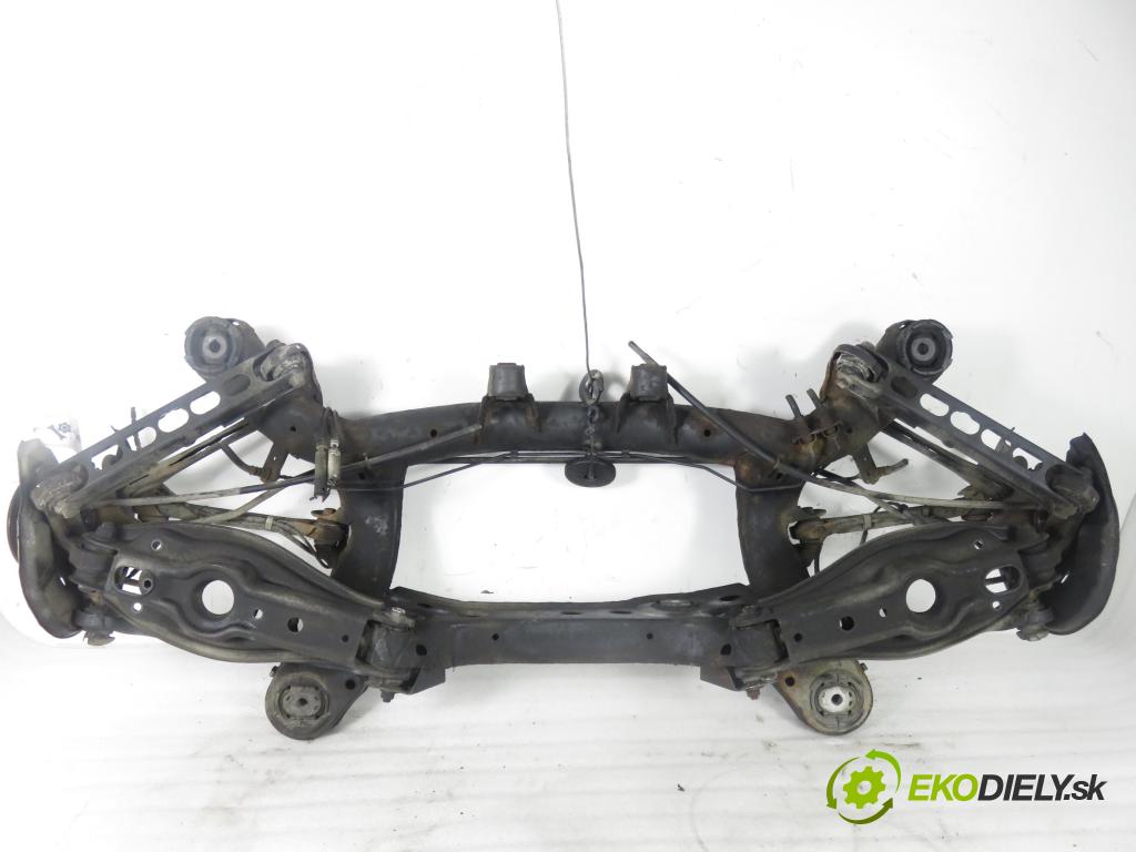 BMW 3 (E90) SEDAN 2005 95,00 318 i 129 - N46 B20 B 1995,00 ZADNÍ: