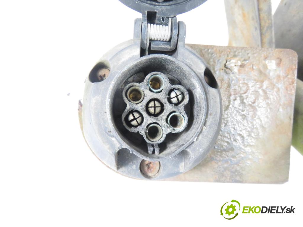 FORD GALAXY (WGR) MINIVAN 1997 107,00 2.3 16V DOHC 146 - E5SA 2295,00 Hák