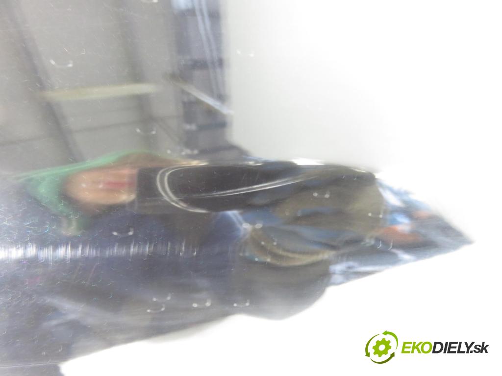 CITROEN C4 I (LC_) HB 2010 88,00 1.6 VTi 120 - 5FW (EP6) 1598,00 blatník PP