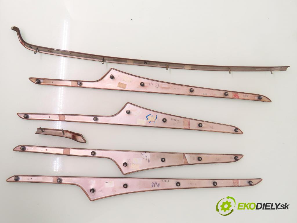 MERCEDES-BENZ KLASA E (W210) SEDAN 2001 105,00 2.2 CDI 143 - OM 611.961 2148,00 Lišta dosky palubnej A2106802136 ; 210820651