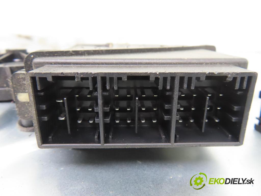 SKODA FABIA I Combi (6Y5) KOMBI 2001 74,00 1.9 TDI - ATD 1896,00 Mechanizmus okien 601959801 ; 6Y1837757J