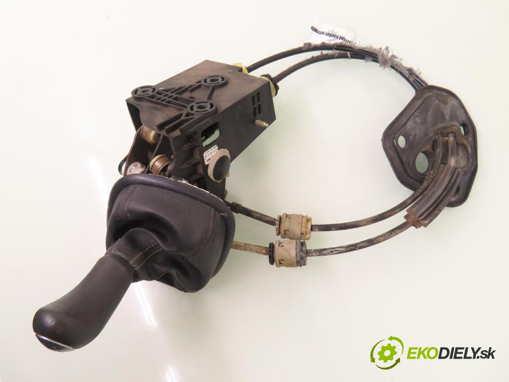 RENAULT SCENIC II (JM0/1_) MINIVAN 2003 83,00 1.6 (JM0C, JM0J, JM1B) - K4M 782 1598,00 ZVEDÁK: 8200327403