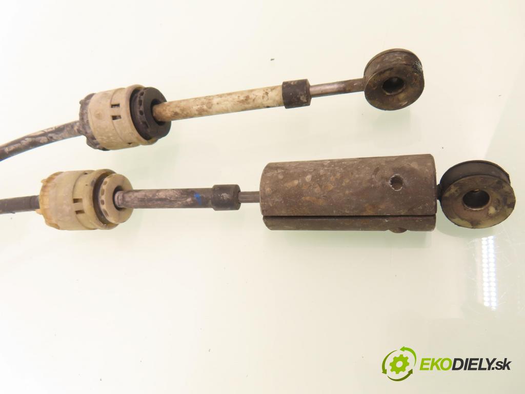 RENAULT SCENIC II (JM0/1_) MINIVAN 2003 83,00 1.6 (JM0C, JM0J, JM1B) - K4M 782 1598,00 ZVEDÁK: 8200327403