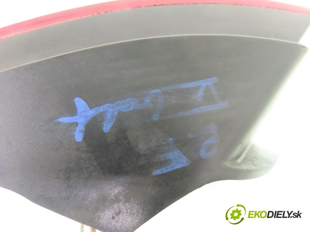 VW GOLF V (1K1) HB 2004 103,00 2.0 TDI 16V - BKD 1968,00 Svetlo pravé zadné 1K6945096E ; 028490202