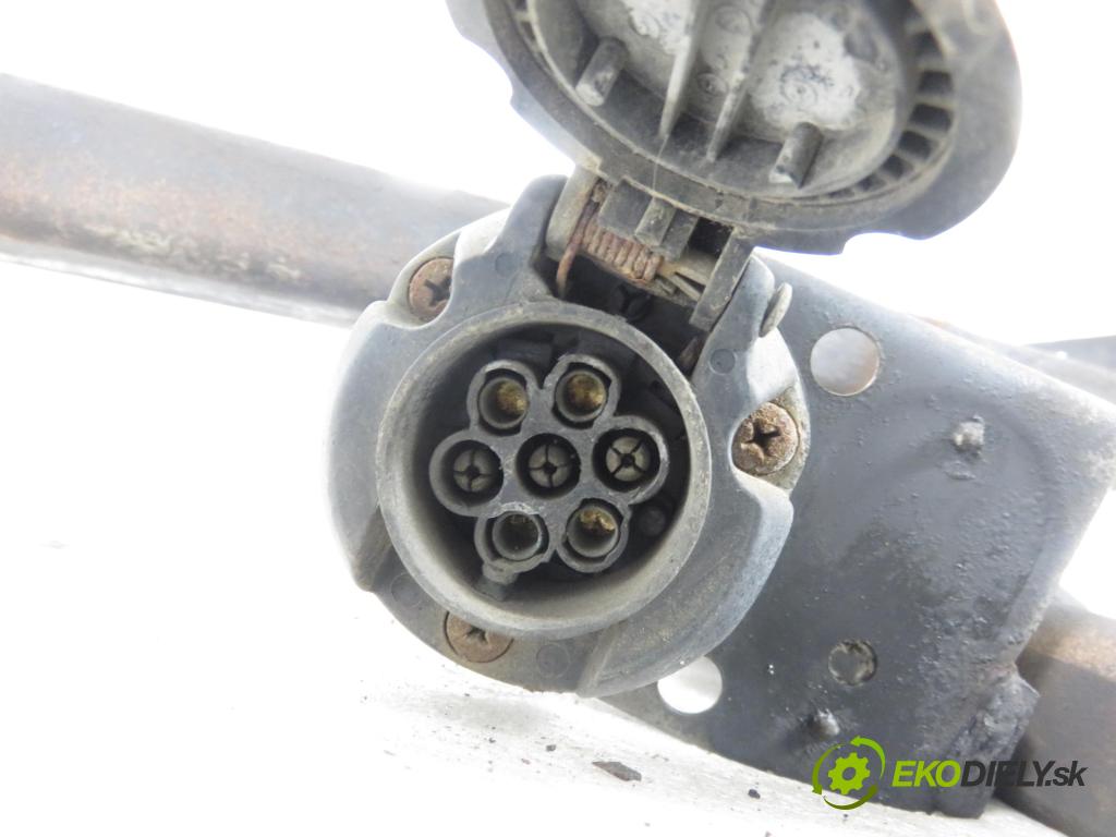 HONDA CIVIC VI Hatchback (EJ, EK) HB 1996 77,00 1.6 - D16Y7 1590,00 Hák