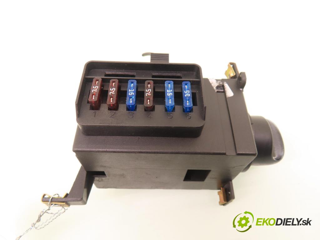 MERCEDES-BENZ KLASA A (W168) HB 2001 75,00 1.6 102 A 160  M 166.960 1598,00 přepínač světla 1685450104