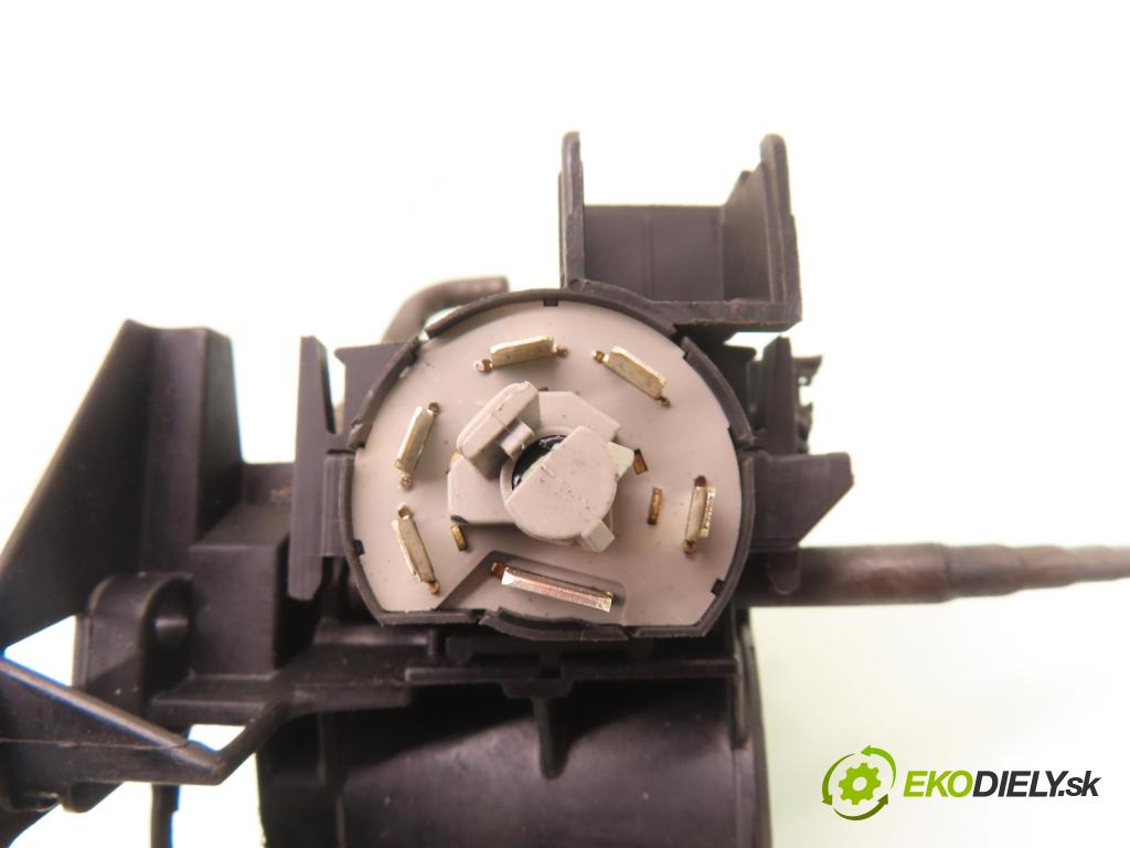 OPEL ASTRA G liftback (T98) HB 2000 74,00 1.6 16V - C 16 SEL 1598,00 spinačka 90589313 ; 90589389 (Spínacia skrinka)