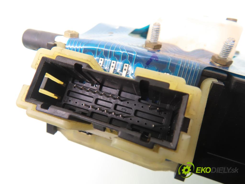 VW GOLF II (19E, 1G1) HB 1990 66,00 1.8 - GU 1781,00 prístrojovka elektrický 191919033LS ; 191919059A