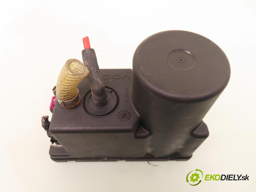 AUDI A4 (8D2, B5) SEDAN 1995 66,00 1.9 TDI - 1Z 1896,00 pumpa zámku centrálneho 4A0862257A