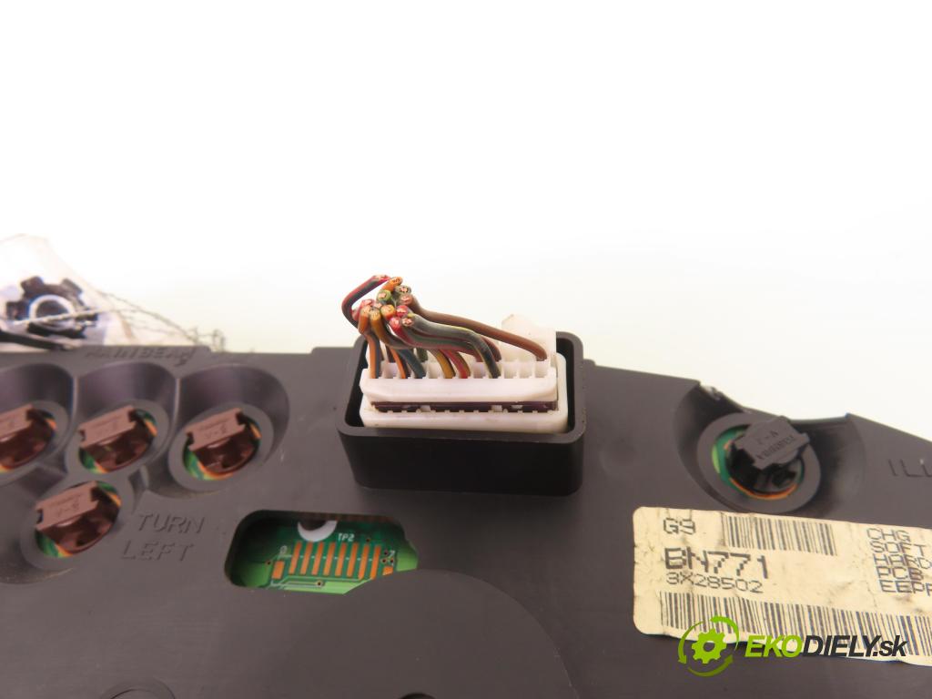 NISSAN ALMERA II (N16) HB 2004 60,00 1.5 dCi - K9K 722 1461,00 Prístrojovka elektrický BN771