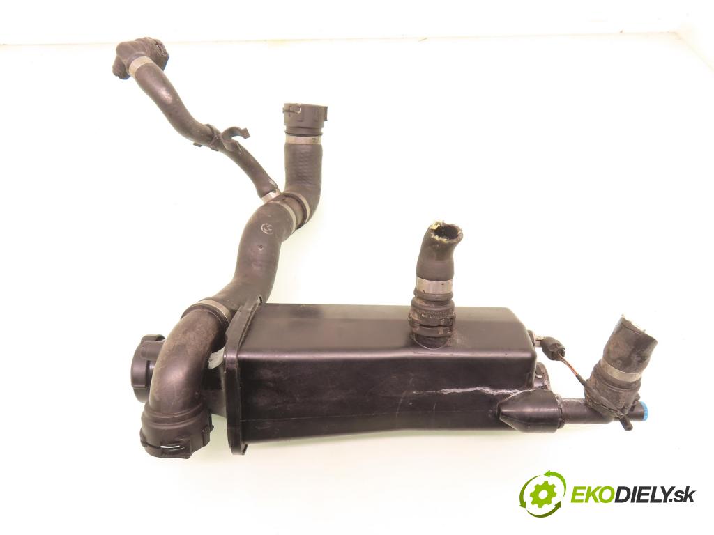 BMW 3 (E46) SEDAN 2001 105,00 318 i - N42 B20 A 1995,00 Nádržka KOMPENZAČNÉ: 335509141