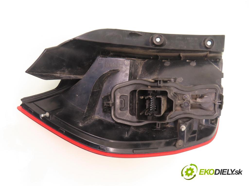 RENAULT SCENIC II (JM0/1_) MINIVAN 2008 96,00 1.9 dCi - F9Q 803 1870,00 Svetlo pravé zadné 8200474327B ; 2SK0094670256