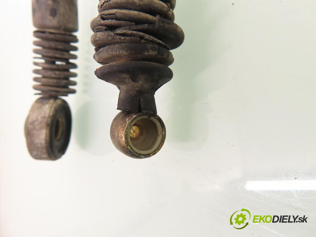 FIAT PUNTO (188_) HB 2000 59,00 1.9 JTD 80 - 188 A2.000 1910,00 ZVEDÁK: 46519173 ; 46749867B3459J