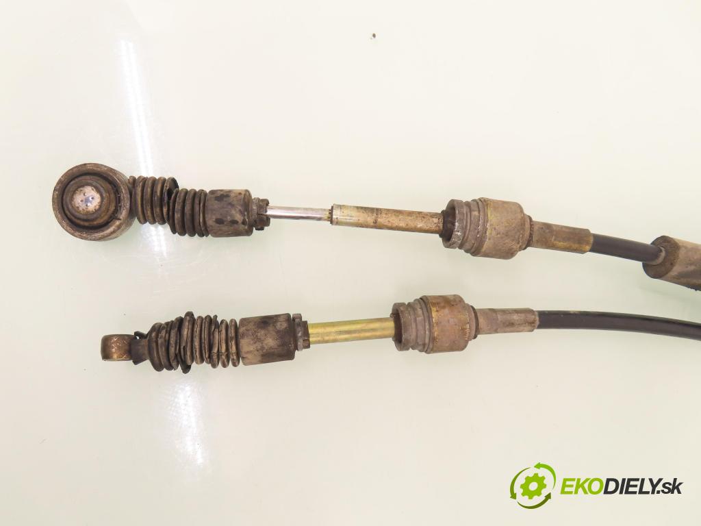 FIAT PUNTO (188_) HB 2000 59,00 1.9 JTD 80 - 188 A2.000 1910,00 ZVEDÁK: 46519173 ; 46749867B3459J