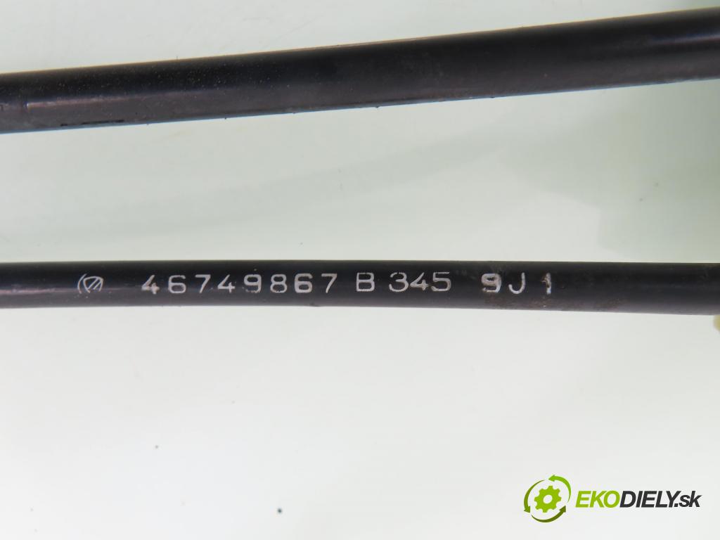 FIAT PUNTO (188_) HB 2000 59,00 1.9 JTD 80 - 188 A2.000 1910,00 ZVEDÁK: 46519173 ; 46749867B3459J