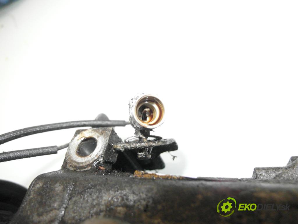 TOYOTA YARIS (_P1_) HB 2002 50,00 1.0 VVT- i 68 - 1SZ-FE 998,00 KOMPRESOR: klimatizace 4472206254 (Kompresor klimatizace)