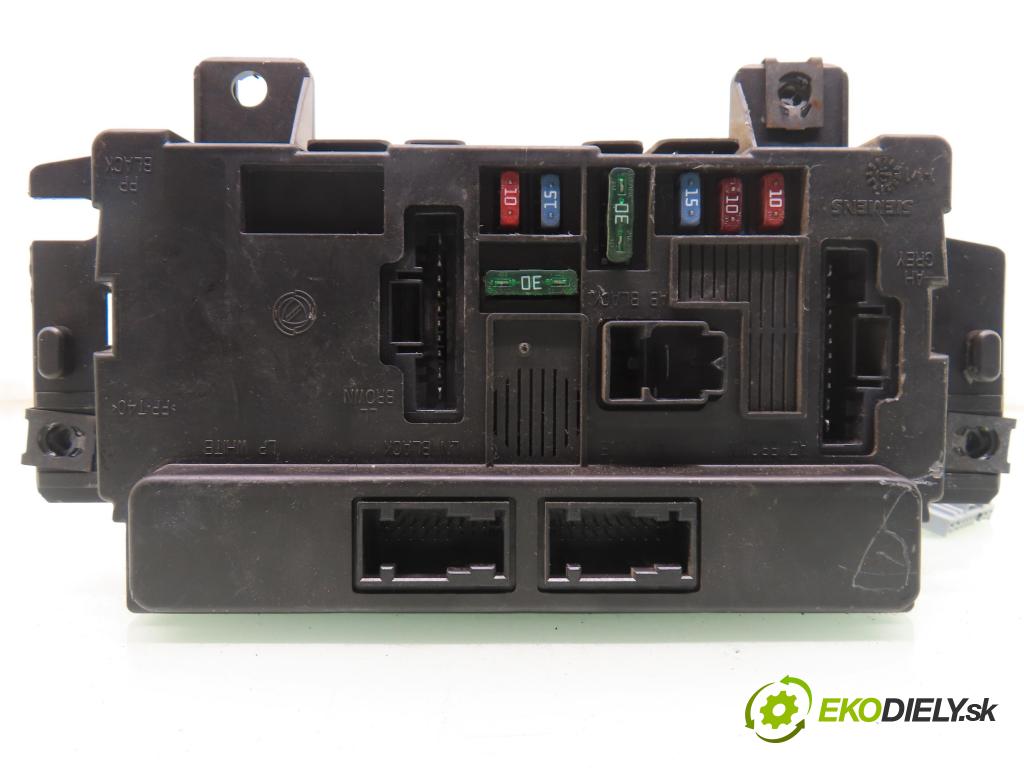 FIAT PANDA (169_) HB 2005 40,00 1.1 54 - 187 A1.000 1108,00 spinačka / imobilizéra IMMO / Riadiaca jednotka 55196259 ; 51740048 ; 00468453610