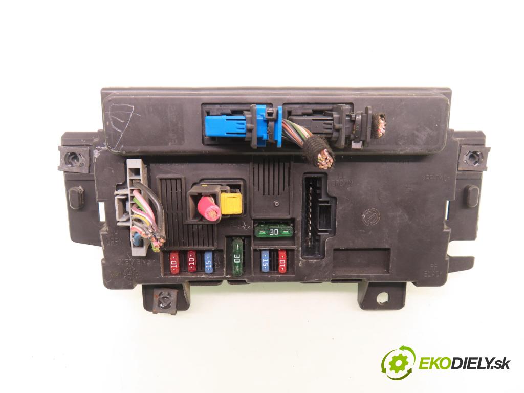 FIAT PANDA (169_) HB 2005 40,00 1.1 54 - 187 A1.000 1108,00 spinačka / imobilizéra IMMO / Riadiaca jednotka 55196259 ; 51740048 ; 00468453610