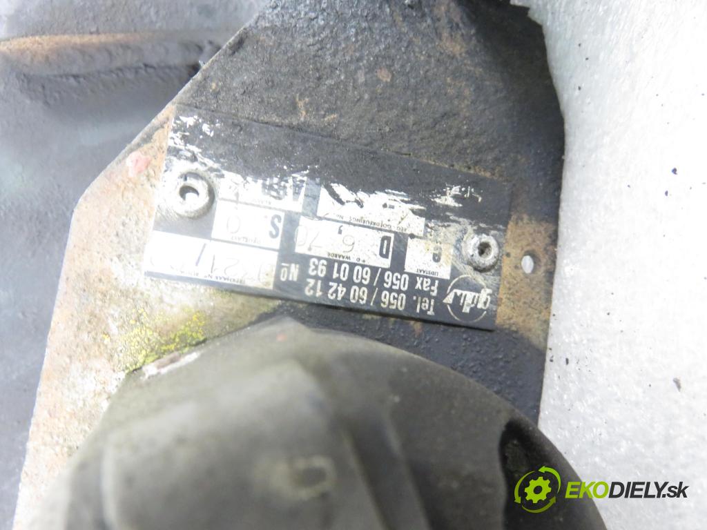 VW POLO CLASSIC (6V2) SEDAN 1996 44,00 1.4 60 - AEX 1390,00 Hák