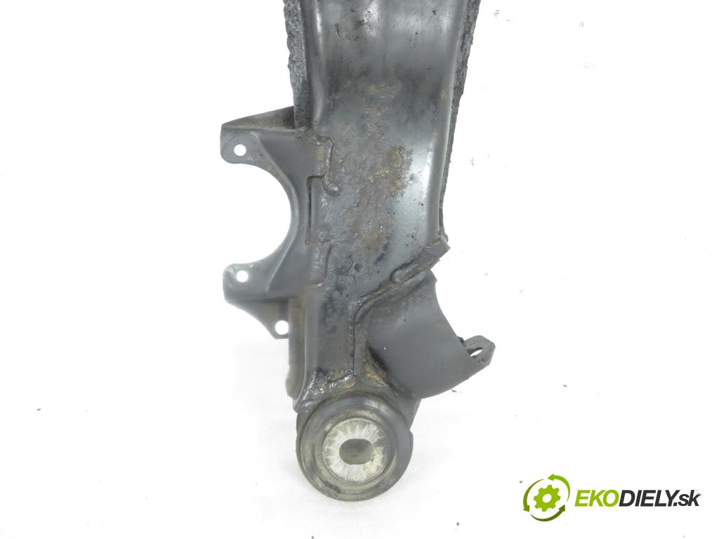 AUDI A4 (8D2, B5) SEDAN 1995 66,00 1.9 TDI - 1Z 1896,00 predný