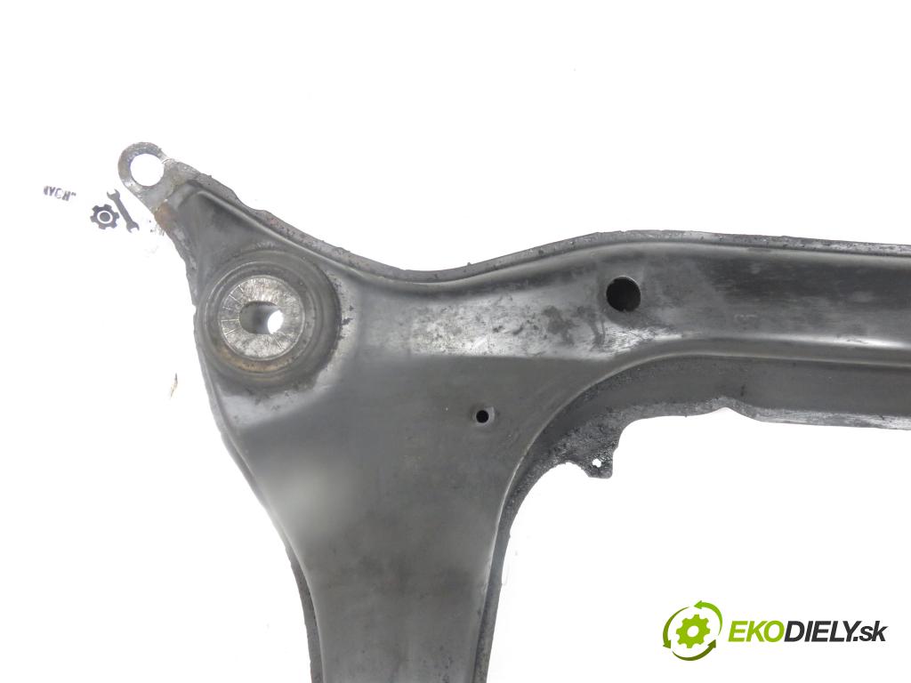 AUDI A4 (8D2, B5) SEDAN 1995 66,00 1.9 TDI - 1Z 1896,00 predný