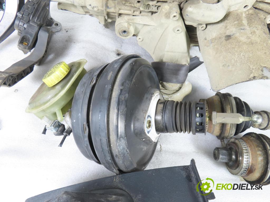 AUDI A6 Avant (4B5, C5) KOMBI 2000 142,00 2.8 - AMX 2771,00 preloženie DVZ ; 4B0612105A ; 4B0407272C