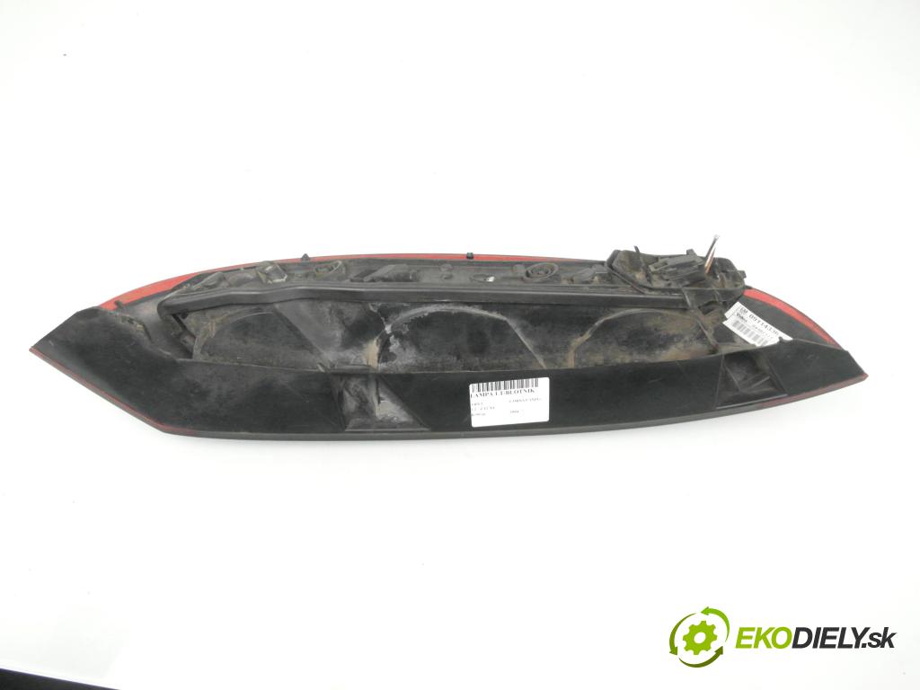 OPEL CORSA C (X01) HB 2004 55,00 1.2 16V 75 - Z 12 XE 1199,00 Svetlo ľavé zadné 89302171