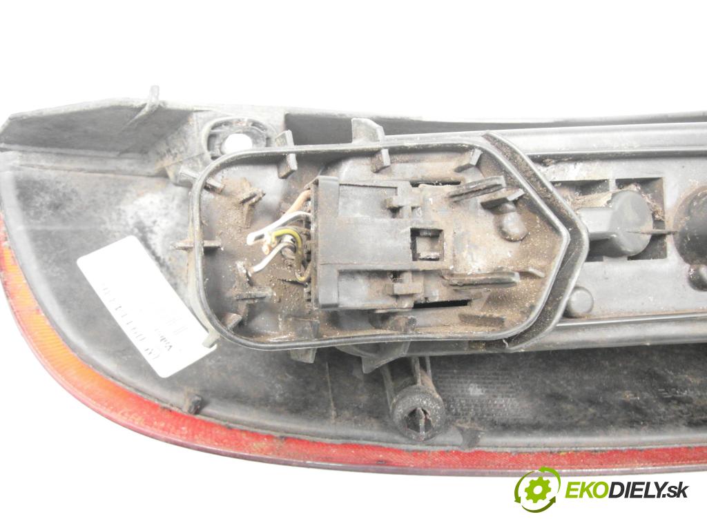 OPEL CORSA C (X01) HB 2004 55,00 1.2 16V 75 - Z 12 XE 1199,00 Svetlo ľavé zadné 89302171
