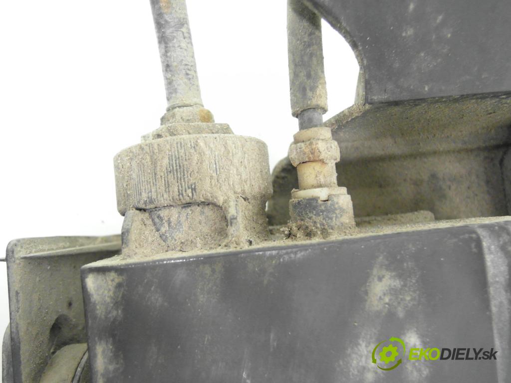 RENAULT SCENIC II (JM0/1_) MINIVAN 2003 83,00 1.6 (JM0C, JM0J, JM1B) - K4M 782 1598,00 BRZDA: ručny elektrický 8200311379