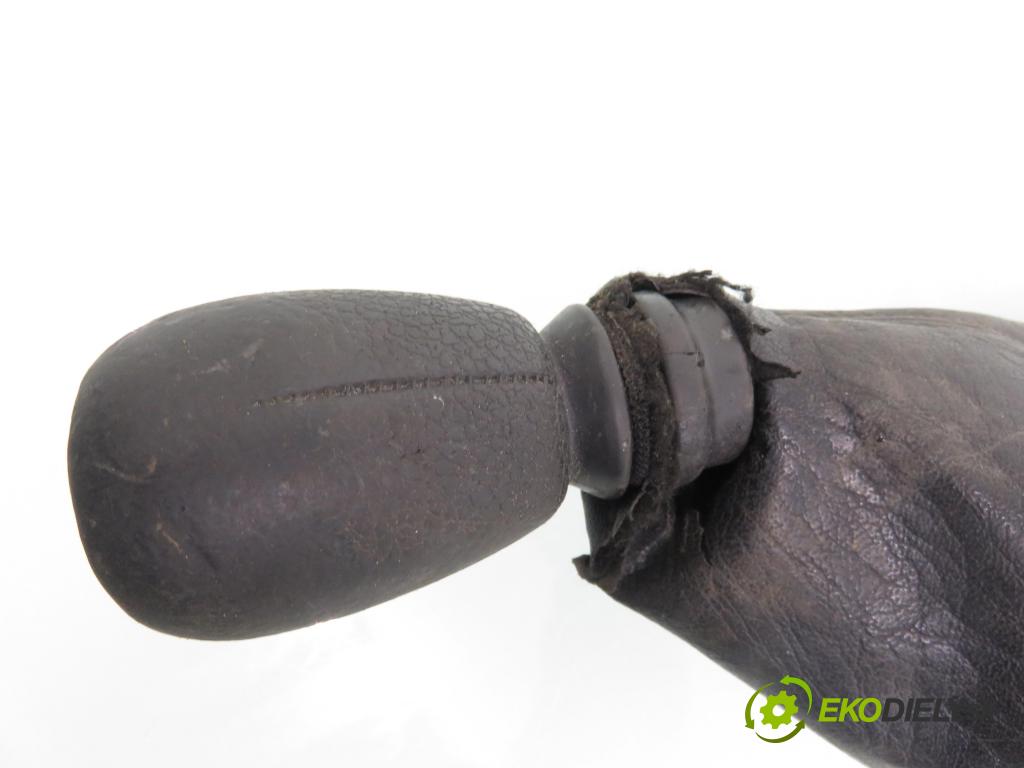 CITROEN XSARA PICASSO (N68) MINIVAN 2000 85,00 1.8 16V - 6FZ (EW7J4) 1749,00 ZVEDÁK: 3579601