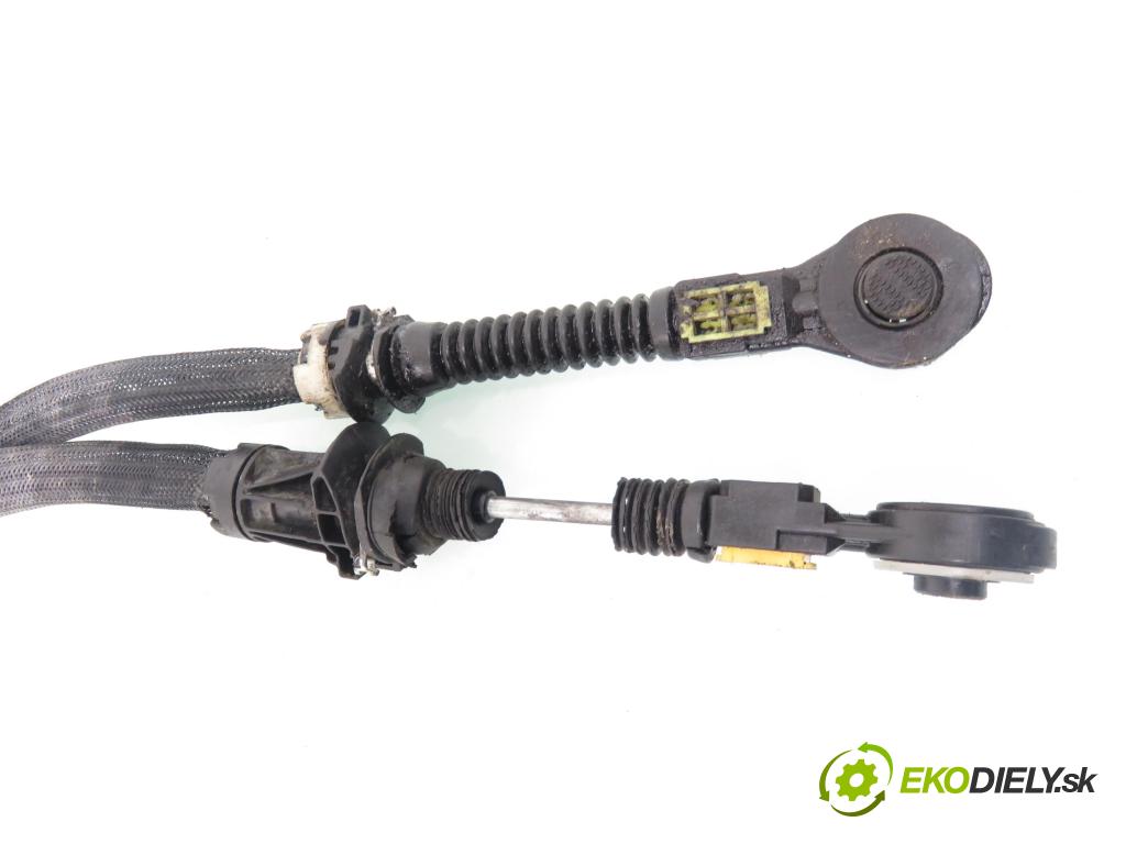 CITROEN XSARA PICASSO (N68) MINIVAN 2000 85,00 1.8 16V - 6FZ (EW7J4) 1749,00 ZVEDÁK: 3579601