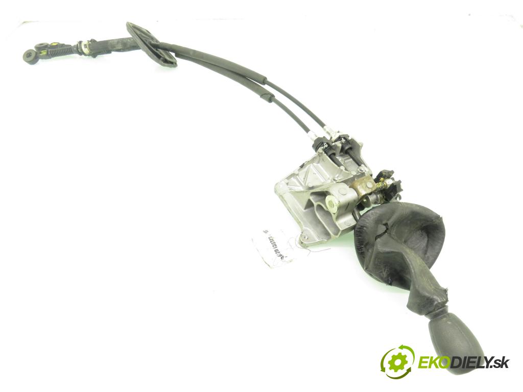 CITROEN XSARA PICASSO (N68) MINIVAN 2000 85,00 1.8 16V - 6FZ (EW7J4) 1749,00 ZVEDÁK: 3579601