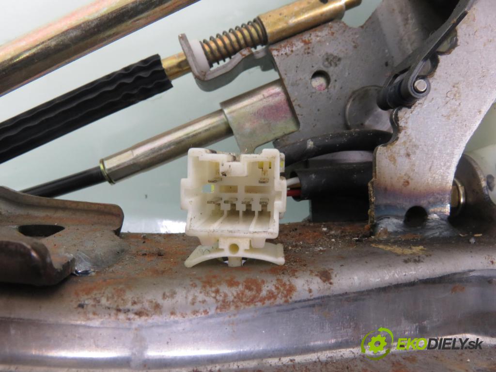 MITSUBISHI SPACE STAR nadwozie wielkoprzestrzenne (MPV) (DG_A) HB 2003 72,00 1.6 16V (DG3A) 98 - 4G18 1584,00 ZVEDÁK: 