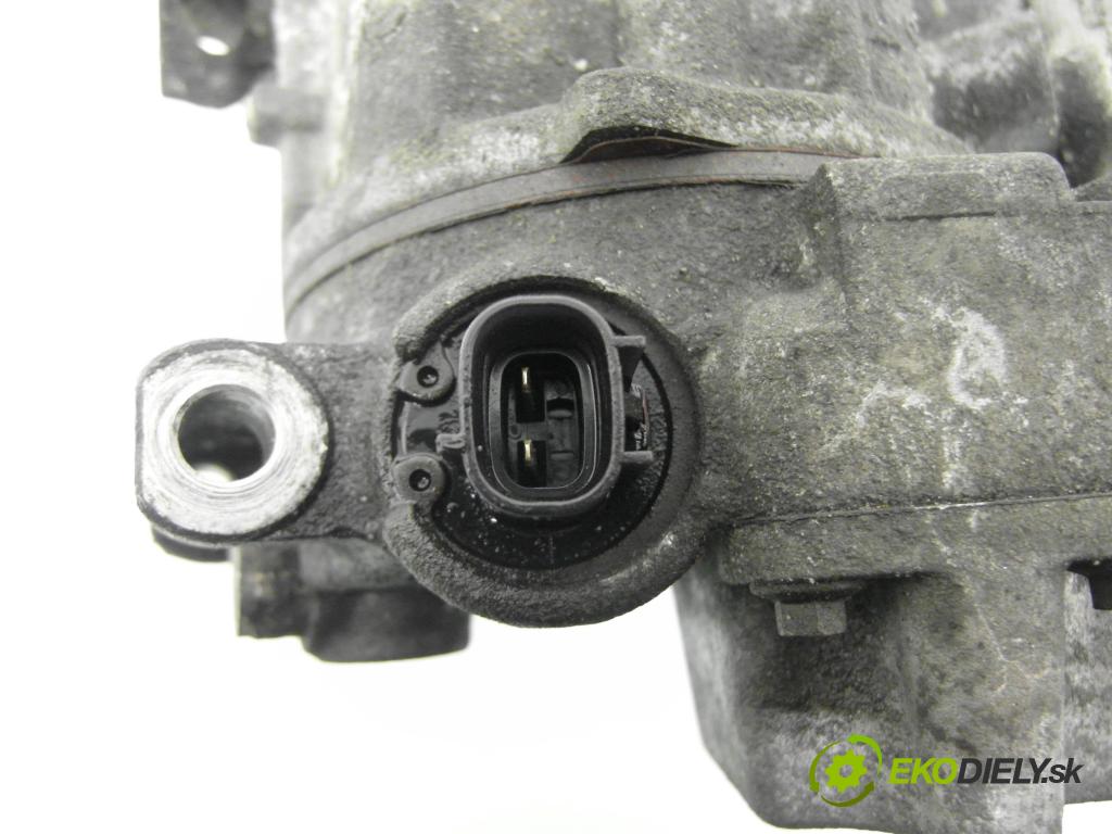 TOYOTA COROLLA Verso (_E12_) MINIVAN 2004 99,00 1.8 VVT-i 135 (ZZE122_) - 1ZZ-FE 1794,00 KOMPRESOR: klimatizácie 4472600190 (Kompresor klimatizácie)