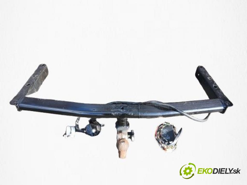 AUDI A4 (8E2, B6) SEDAN 2001 96,00 2.0 20V 130 - ALT 1984,00 Hák 