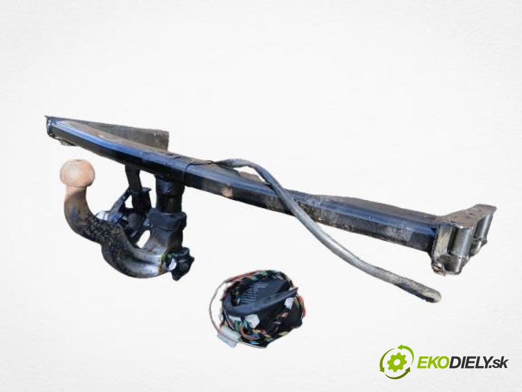 AUDI A4 (8E2, B6) SEDAN 2001 96,00 2.0 20V 130 - ALT 1984,00 Hák