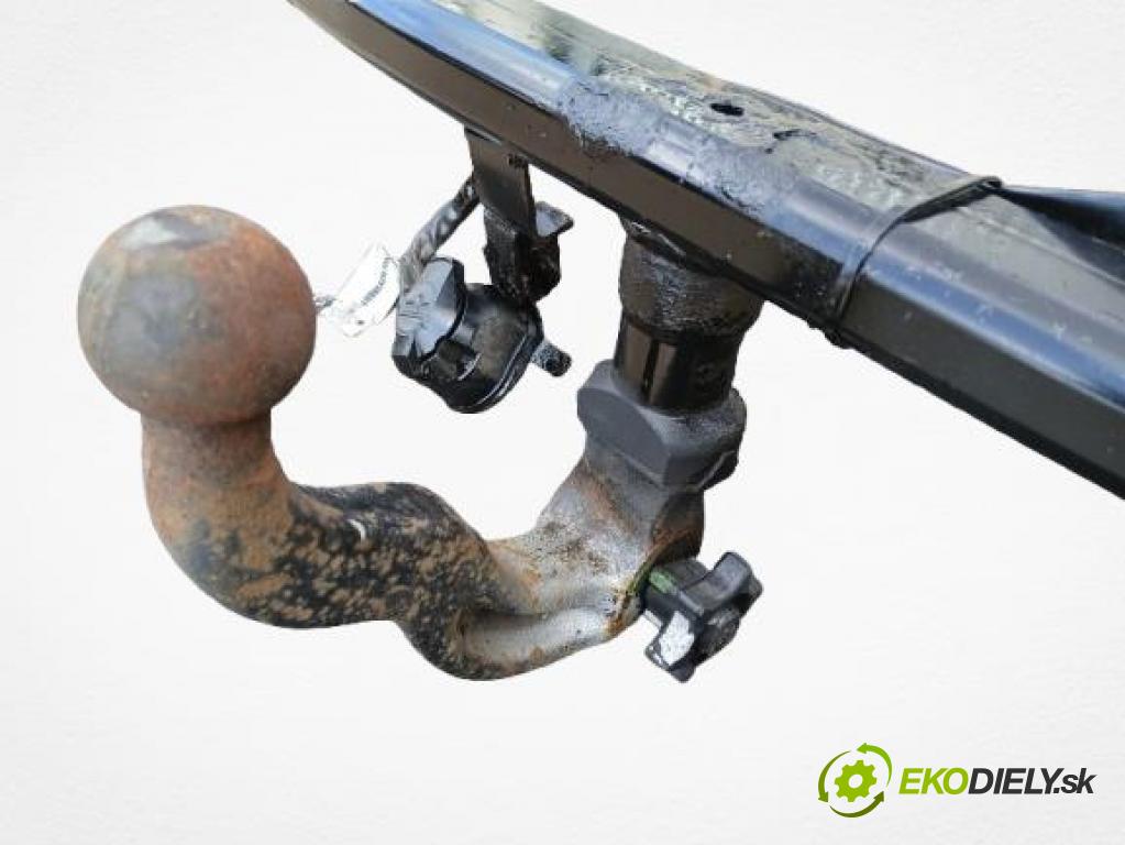 AUDI A4 (8E2, B6) SEDAN 2001 96,00 2.0 20V 130 - ALT 1984,00 Hák