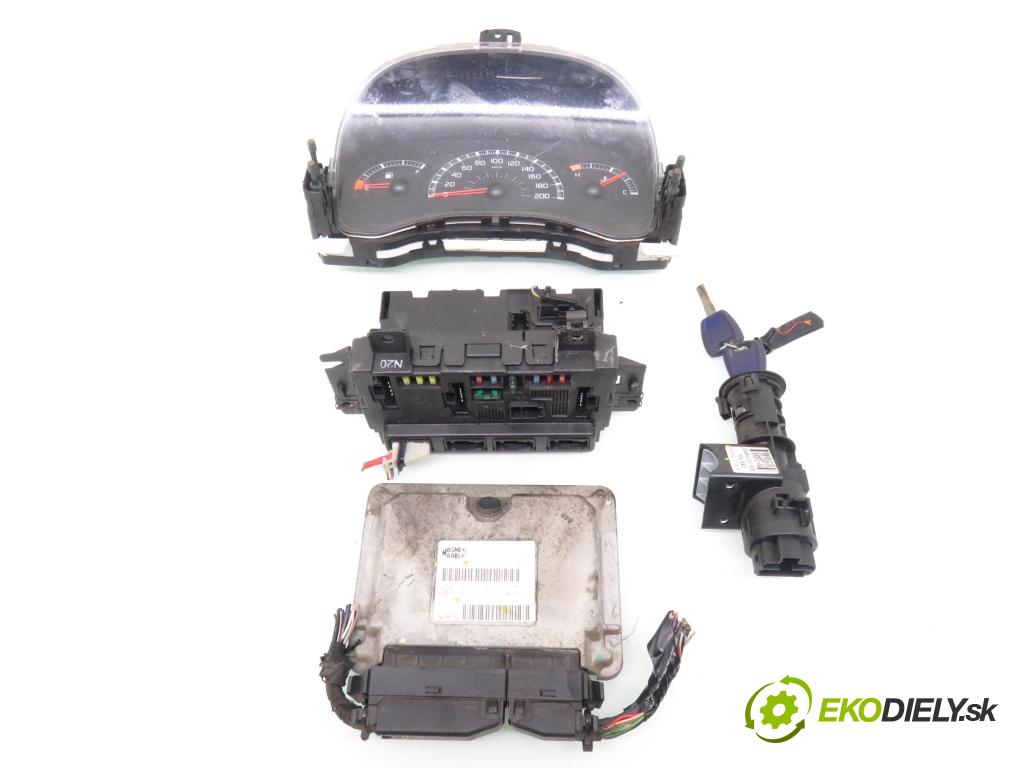 FIAT PANDA (169_) HB 2004 40,00 1.1 54 - 187 A1.000 1108,00 spínačka / imobilizéra IMMO / řídící jednotka 55196260 ; S118578020F ; 00468453610