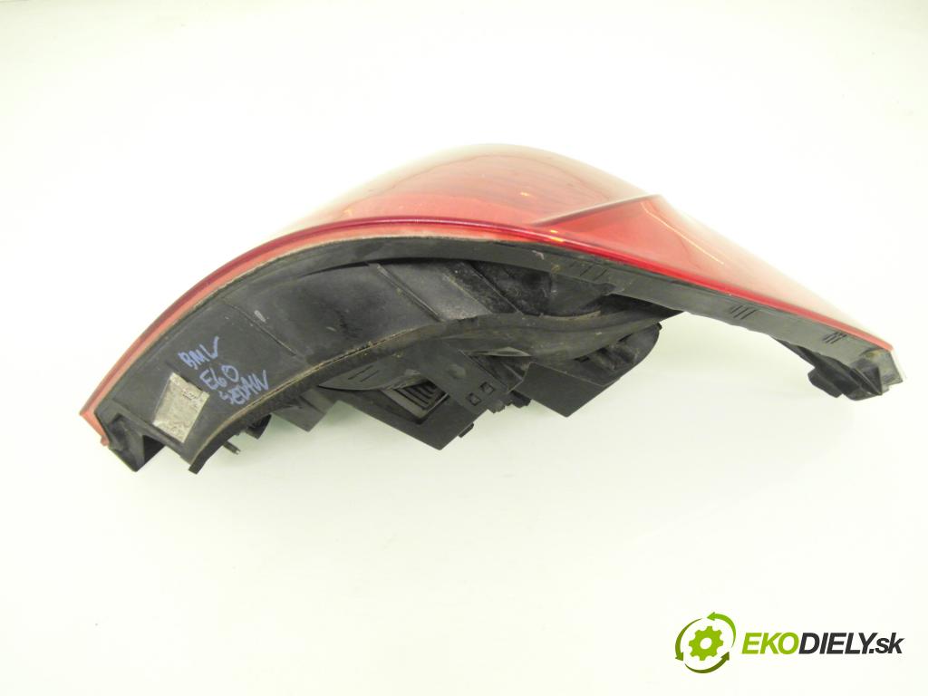 BMW 5 (E60) SEDAN 2006 120,00 520 d - M47 D20 (204D4) 1995,00 Svetlo pravé zadné 6910768