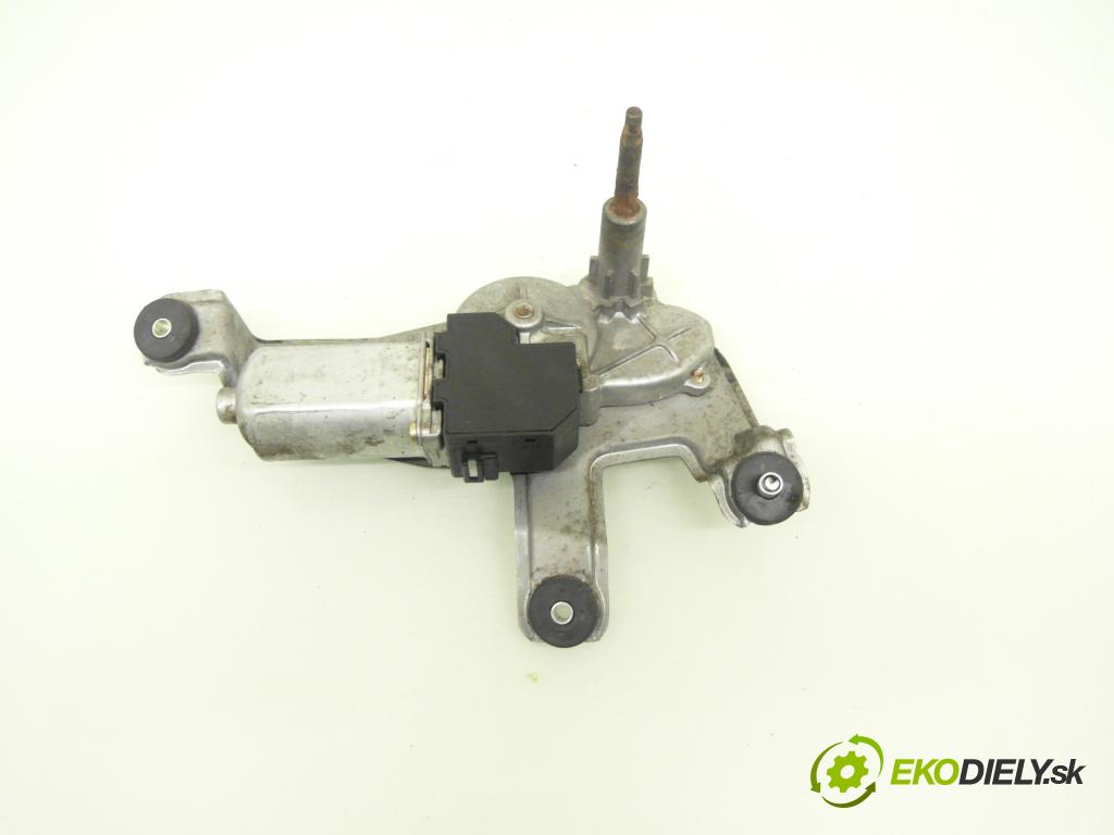 TOYOTA COROLLA Verso (_E12_) MINIVAN 2002 66,00 2.0 D-4D (CDE120_) - 1CD-FTV 1995,00 Motorček stierače zadné 851300F010 ; 2596001021