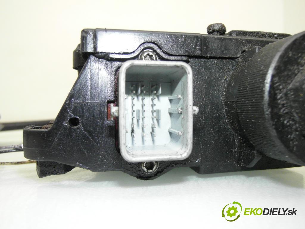 RENAULT SCENIC II (JM0/1_) MINIVAN 2006 110,00 2.0 dCi (JM1K) - M9R 700 1995,00 BRZDA: ručny elektrický 8200353610