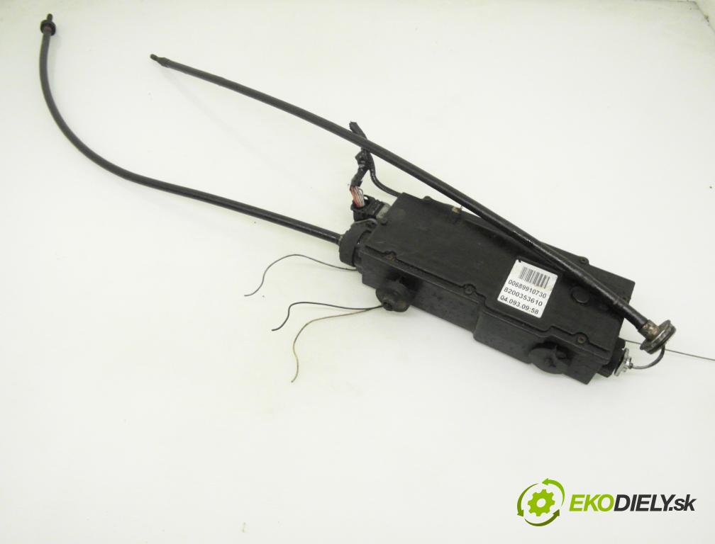 RENAULT SCENIC II (JM0/1_) MINIVAN 2006 110,00 2.0 dCi (JM1K) - M9R 700 1995,00 BRZDA: ručny elektrický 8200353610