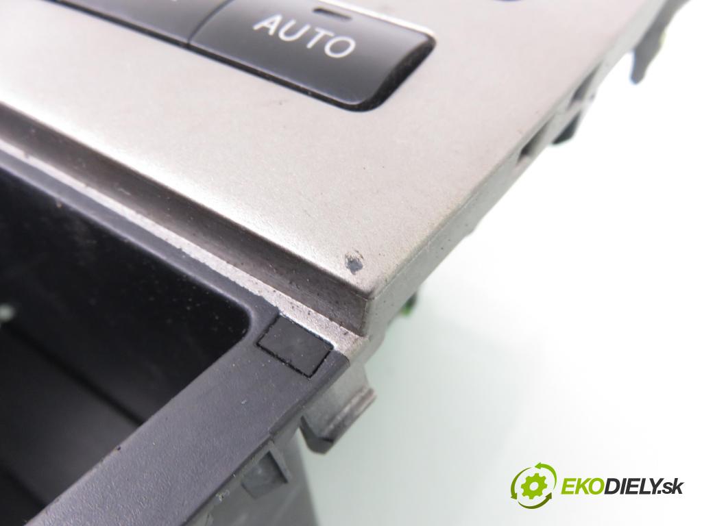 TOYOTA COROLLA (_E12_) HB 2003 81,00 1.6 VVT-i (ZZE121_) - 3ZZ-FE 1598,00 Panel kúrenia KLIMATIZACE: 8865013030 ; 1773005812