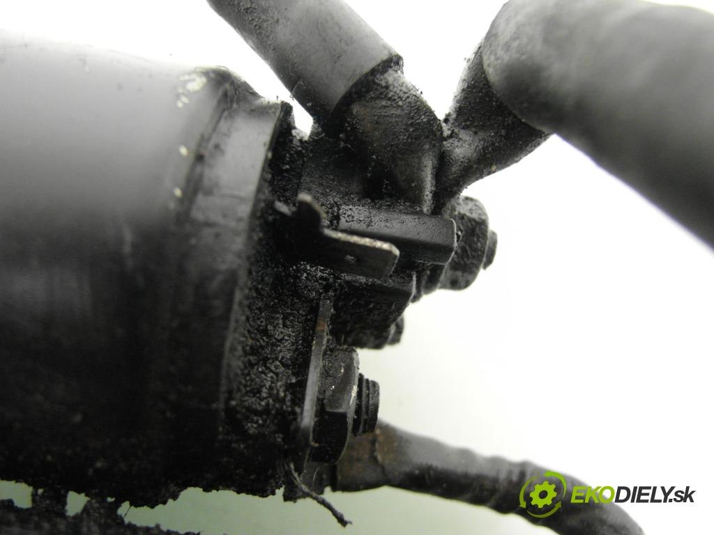 VW PASSAT B5 (3B2) SEDAN 1999 66,00 1.9 TDI - AHH 1896,00 Štartér 068911024 ; D7R33 (Štartér)