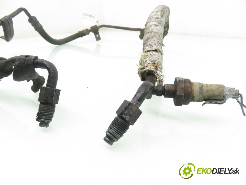 RENAULT MEGANE Scenic (JA0/1_) MINIVAN 1998 55,00 1.6 i (JA0L) - K7M 720 1598,00 rúrka / Rúra servočerpadlo