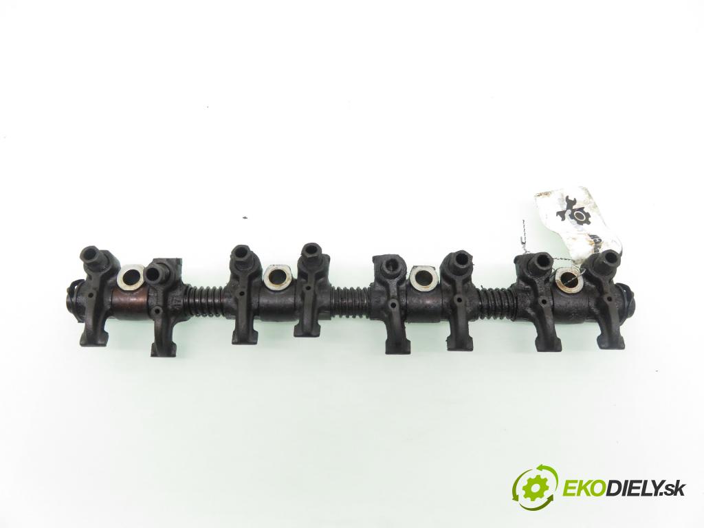 FORD KA (RB_) HB 2001 51,00 1.3 i Duratec 8V 70 - A9A 1299,00 klávesnice