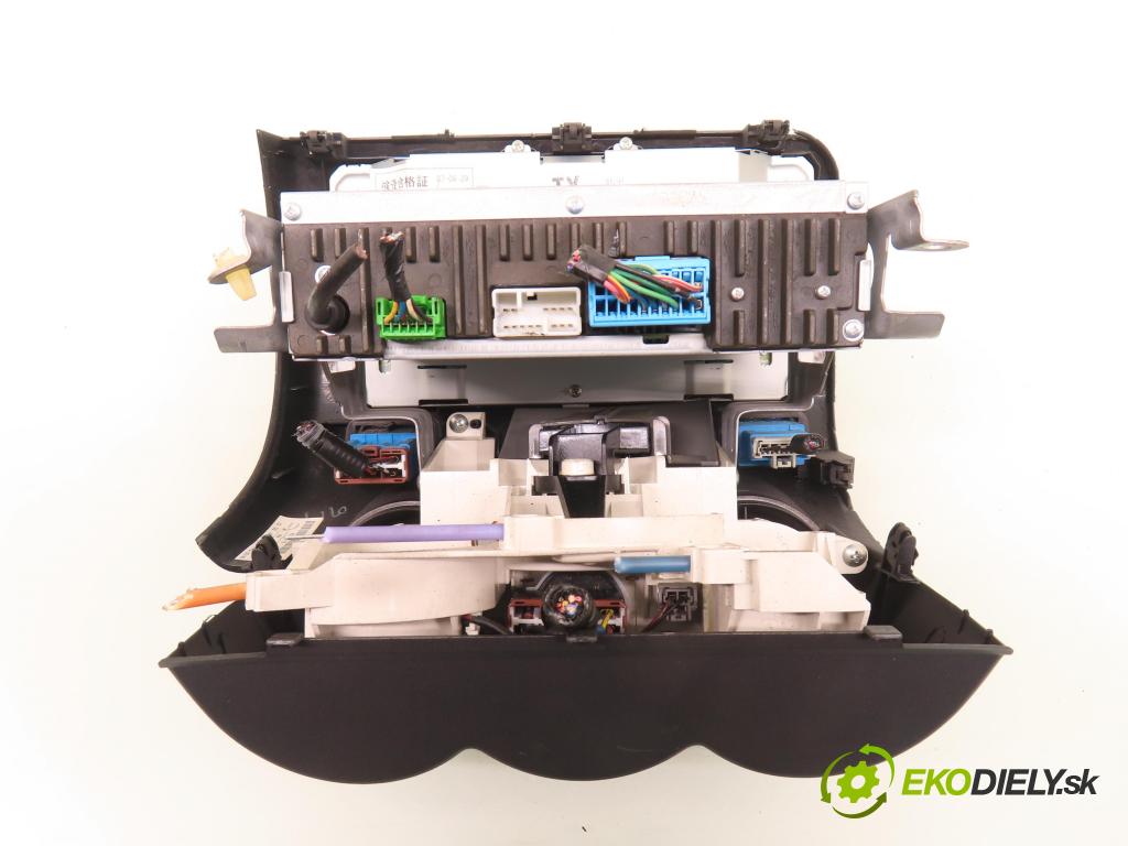 HONDA JAZZ II (GD_, GE3, GE2) HB 2007 57,00 1.2 i-DSI (GD5, GE2) - L12A1 1243,00 RADIO CD 39175SAAG120M1 ; 39100SAAG132N5