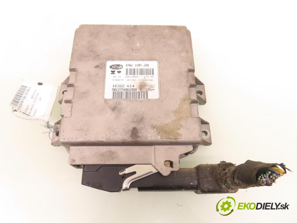 CITROEN BERLINGO / BERLINGO FIRST nadwozie wielkoprzestrzenne (MPV) KOMBI 1999 66,00 1.8 8V 90 - LFX 1761,00 řídící jednotka motora IAW1AP20 ; 9637586280