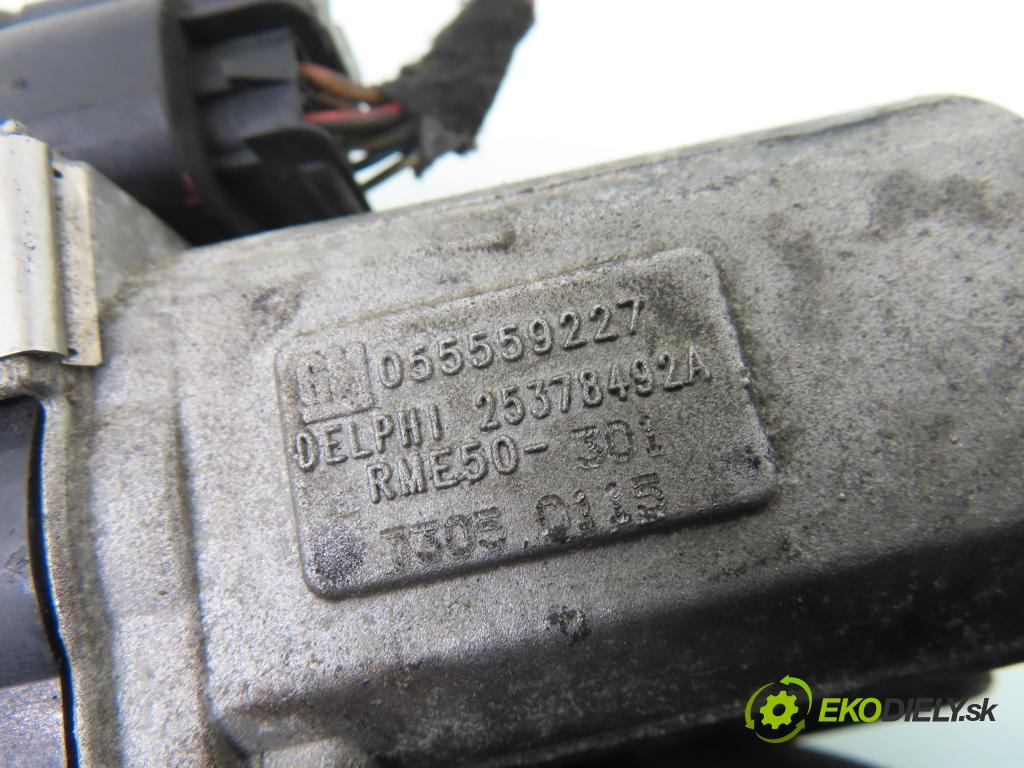 OPEL MERIVA A nadwozie wielkoprzestrzenne (MPV) (X03) MINIVAN 2007 77,00 1.6 16V 105 - Z 16 XEP 1598,00 škrtíci klapka 055559227 ; 25378492A (Škrticí klapka)